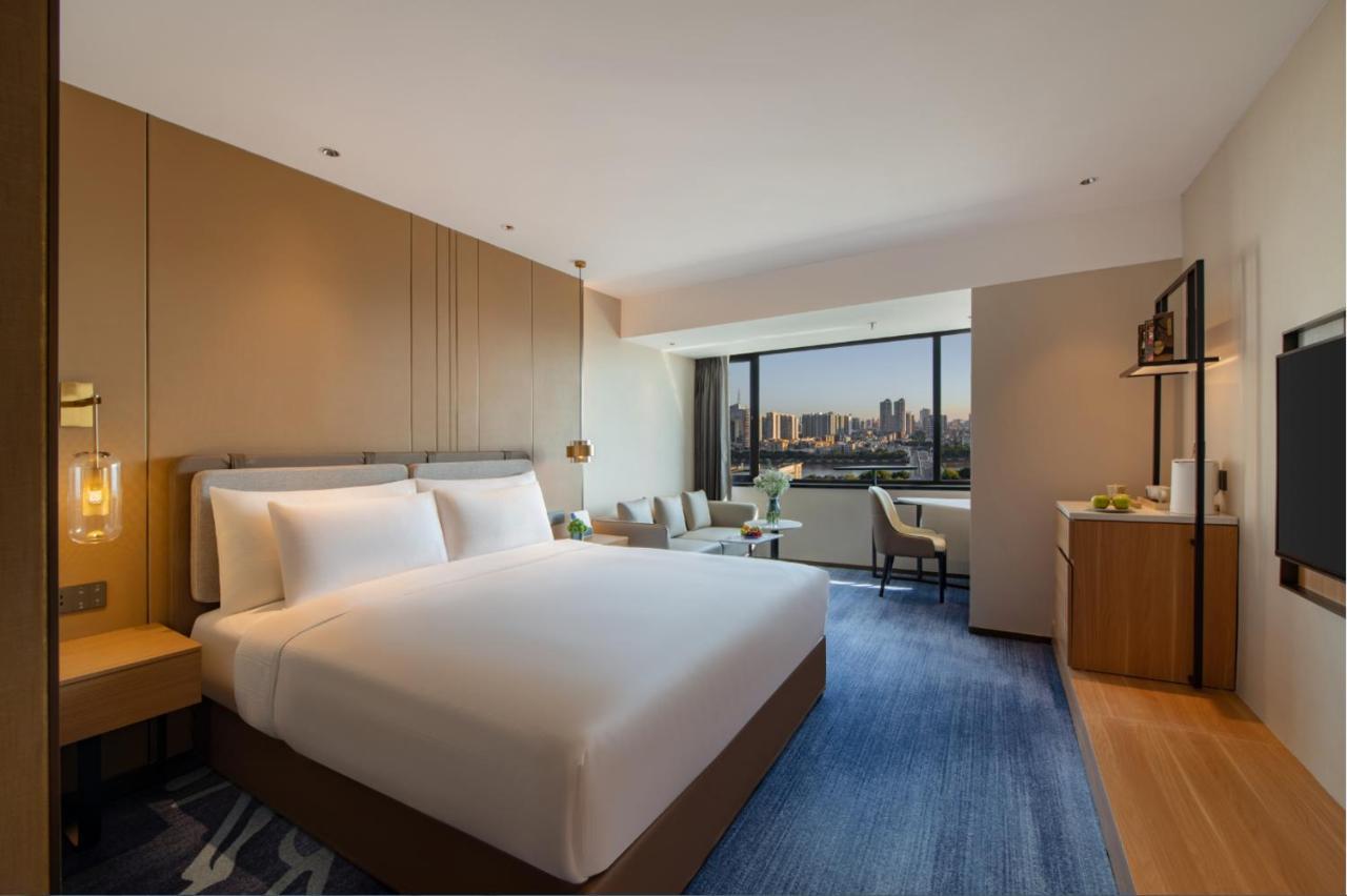 Guangzhou Hotel - Free Shuttle Bus To Exhibition Center During Canton Fair Period Exterior photo